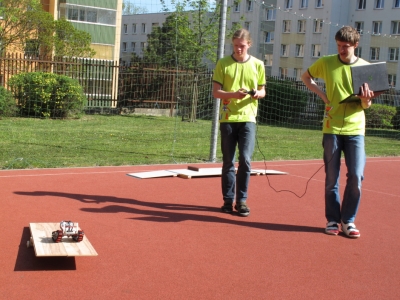 Naši studenti na Robotiádě